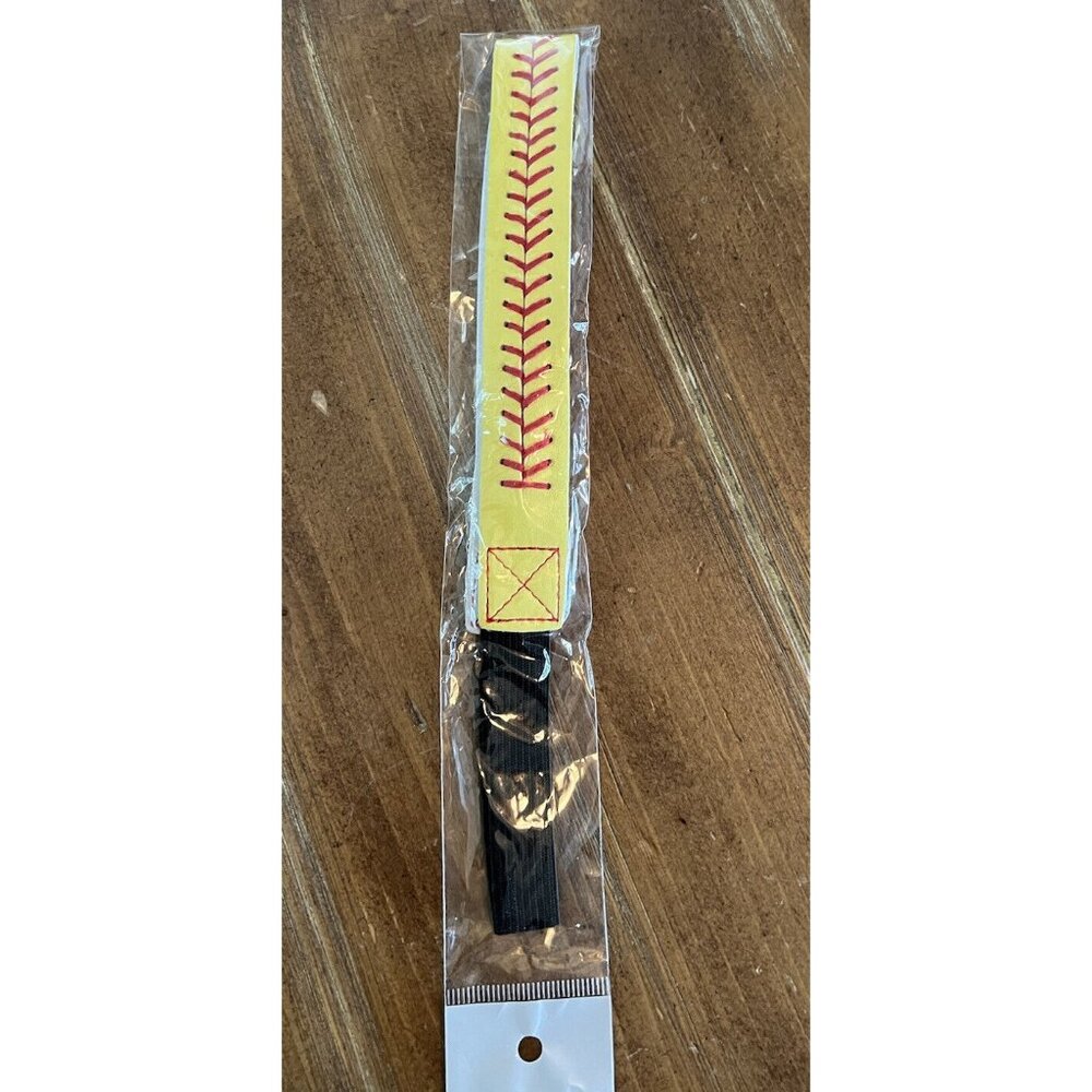 NIP ~ Yellow Stitched Softball Fast Pitch Elastic Headband